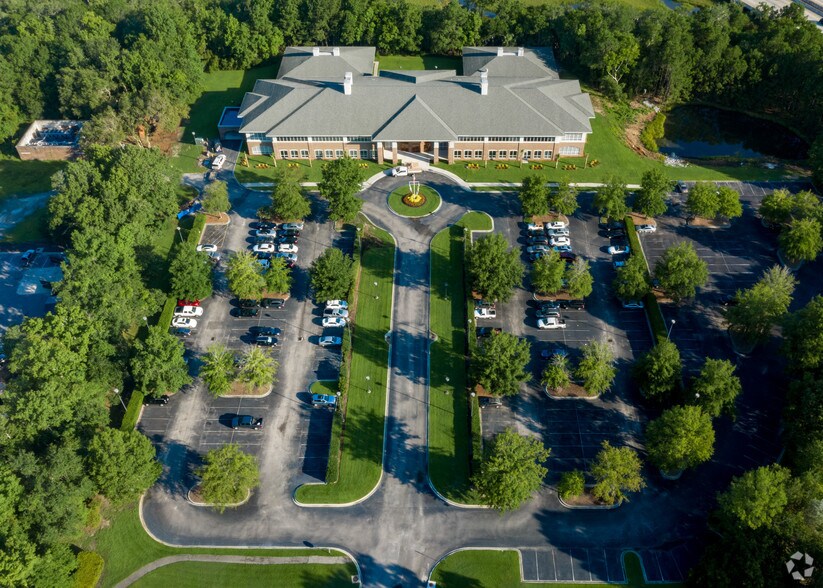 More Photos Of 146 Fairchild St, Charleston Office For Lease