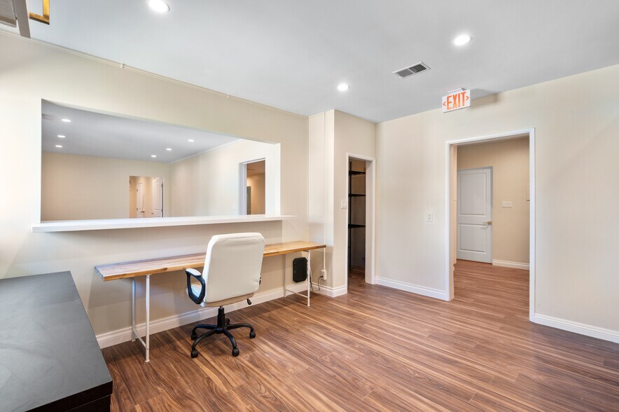 More Photos Of 26510-26516 Crenshaw Blvd, Rolling Hills Medical For Lease