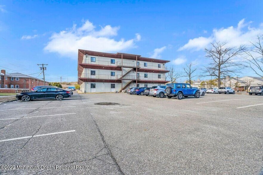 More Photos Of 445 Brick Blvd, Brick Medical For Lease