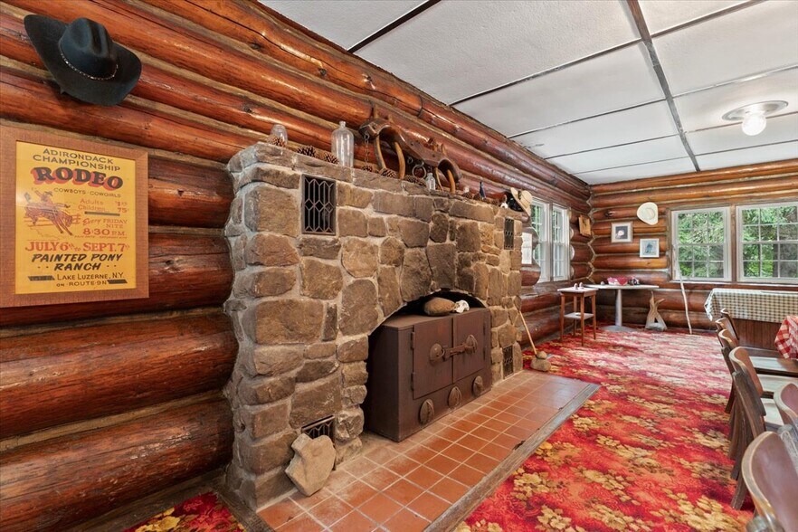 More Photos Of 746 Howe Rd, Lake Luzerne Hotel For Sale