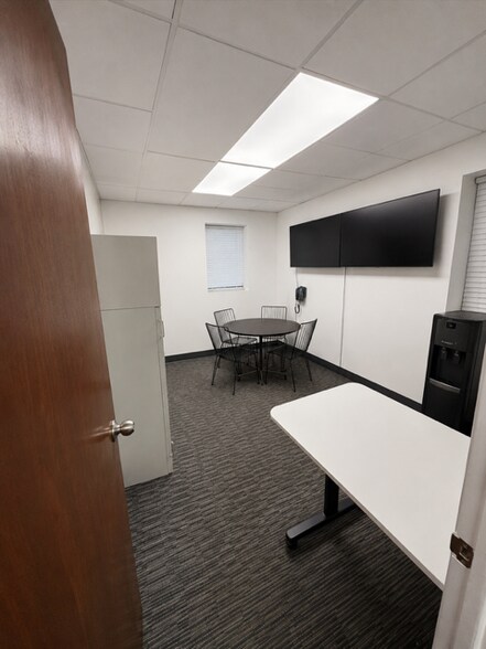 More Photos Of 230 Hilton Ave, Hempstead Medical For Sale