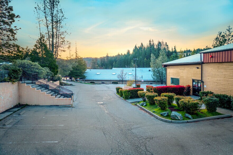 More Photos Of 957 Golden Gate Ter, Grass Valley Sports And Entertainment For Sale