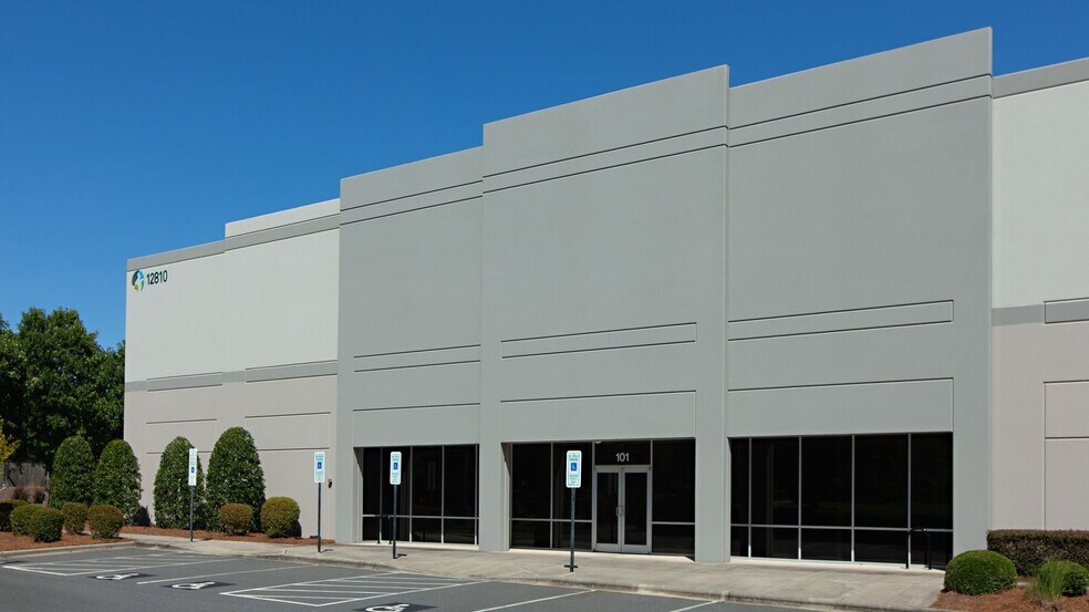 More Photos Of 12810 Virkler Dr, Charlotte Warehouse For Lease