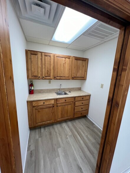 More Photos Of 316 Knox Rd, Knoxville Medical For Lease