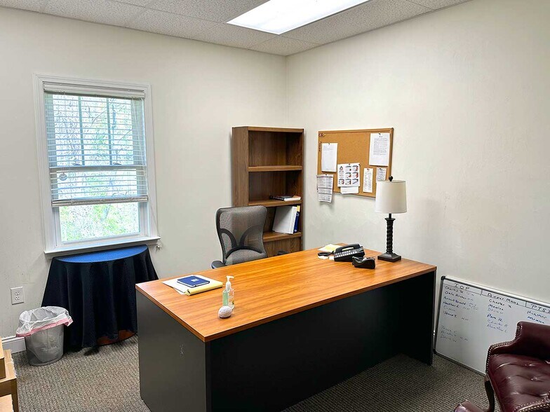 More Photos Of 1120 By Pass Rd, Vinton Medical For Sale