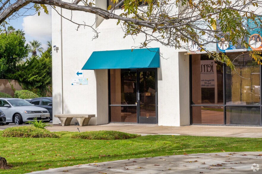 More Photos Of 818 Magnolia Ave, Corona Medical For Lease