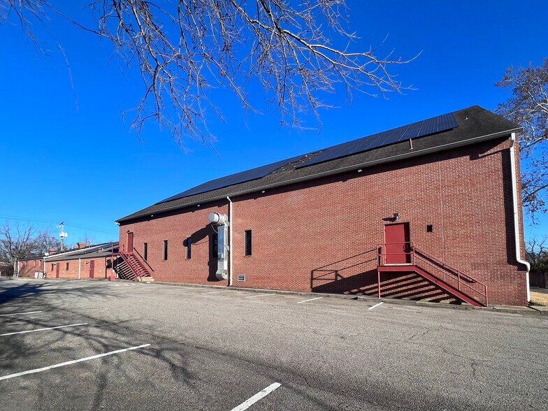 More Photos Of 4417 Douglas St NE, Washington Religious Facility For Sale