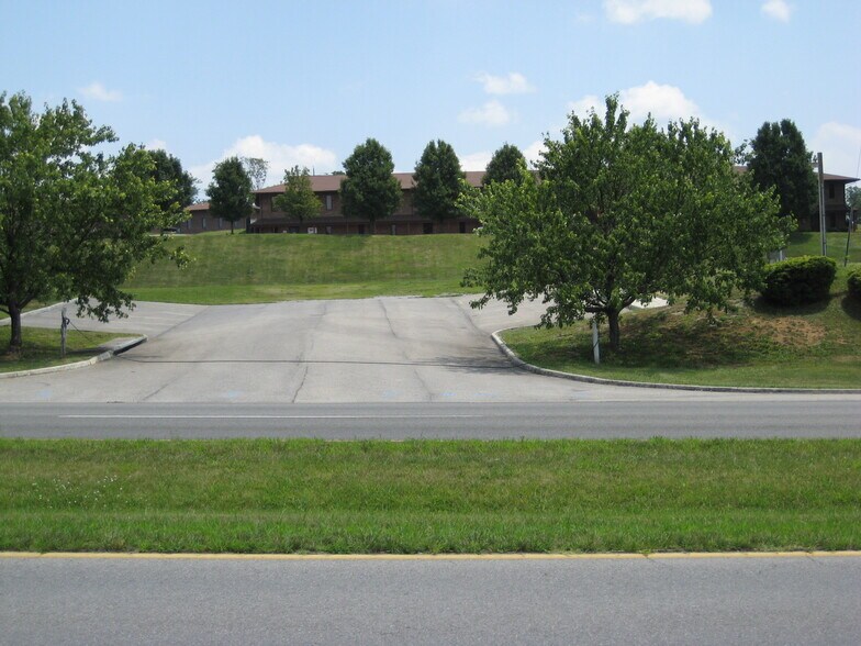 More Photos Of 2941 Peters Creek Rd NW, Roanoke Land For Lease