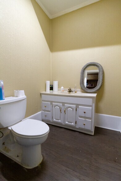 More Photos Of 512 Tift Ave S, Tifton Freestanding For Sale