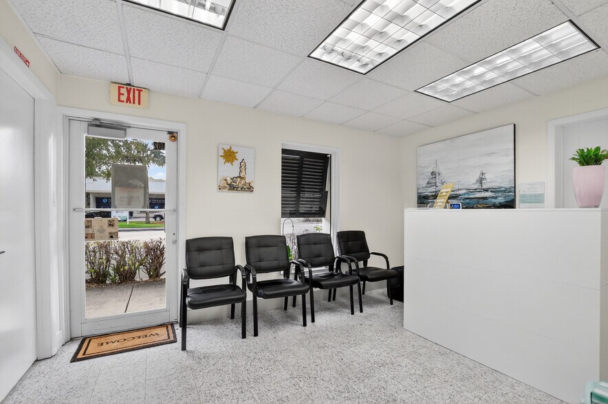 More Photos Of 665 SE 10th St, Deerfield Beach Medical For Sale