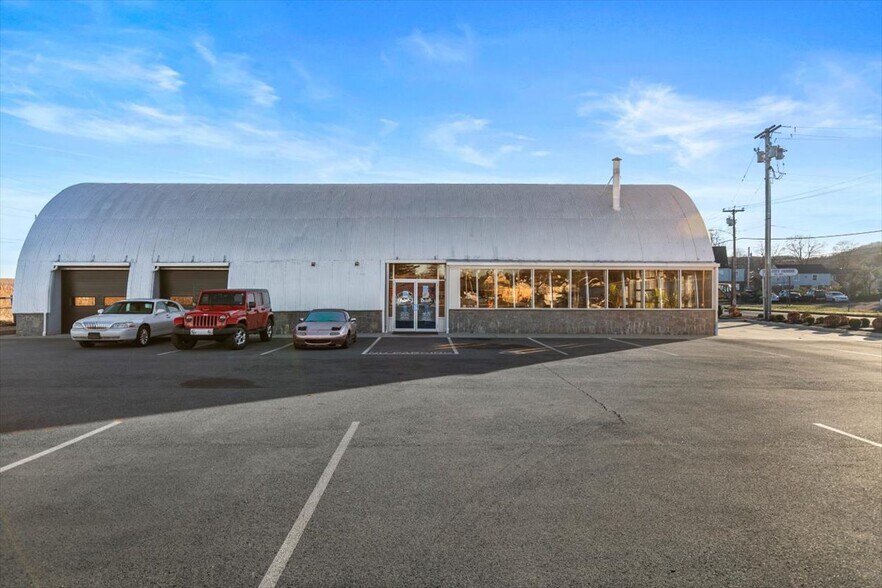 Primary Photo Of 2259 State St, Hamden Warehouse For Lease