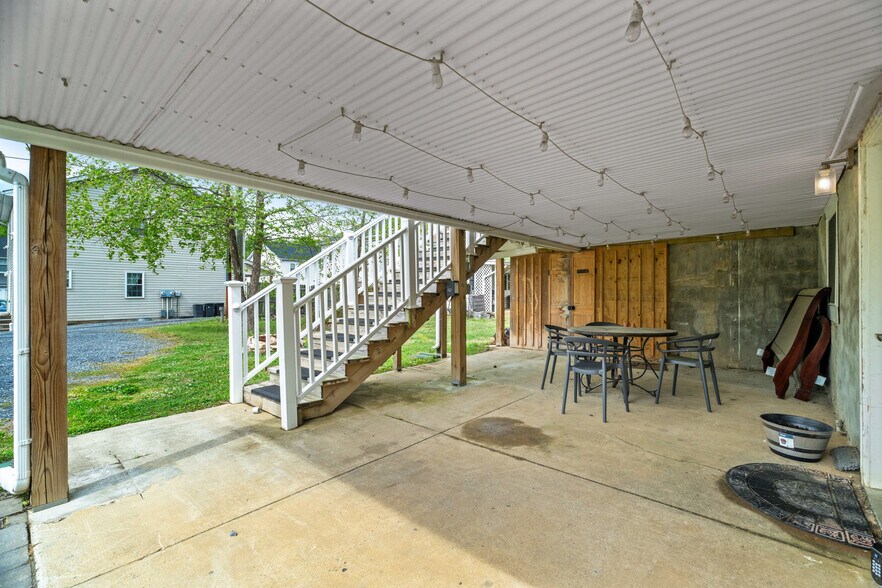 More Photos Of 217 W 28th St, Buena Vista Apartments For Sale