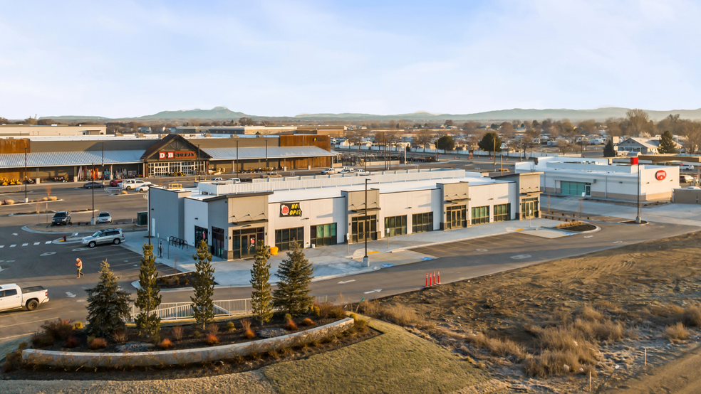 Primary Photo Of Smeed Parkway and Highway 20 /26, Caldwell General Retail For Lease