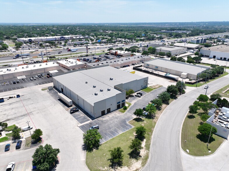 More Photos Of 5850 Corridor Pky, Schertz Warehouse For Lease