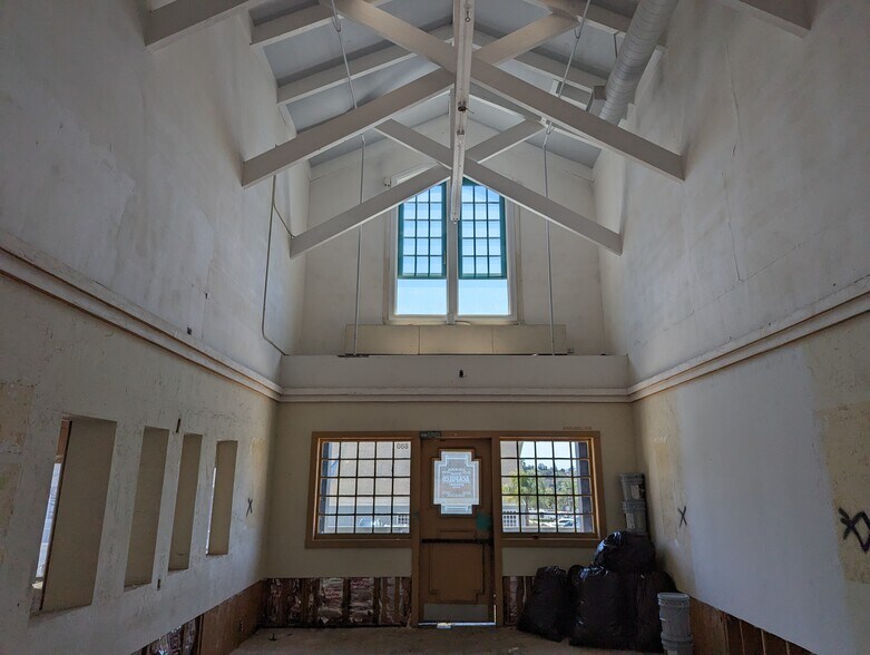 More Photos Of 880 N Diamond Bar Blvd, Diamond Bar Restaurant For Sale