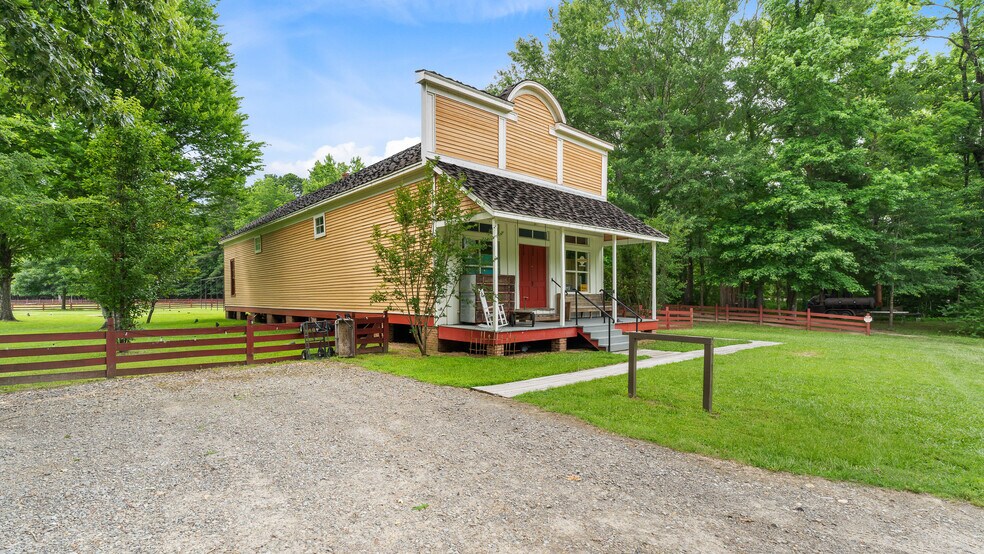 More Photos Of 1010 Conway St, Washington Specialty For Sale