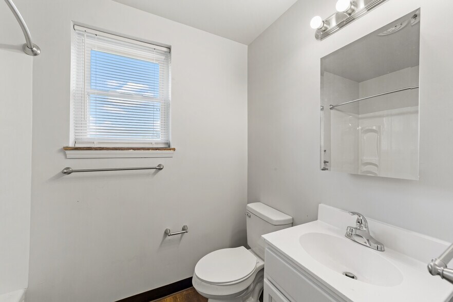 More Photos Of 1105 2nd Ave, Akron Apartments For Sale