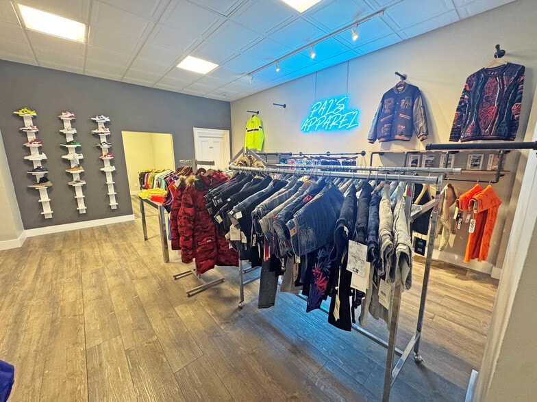 More Photos Of 306 N 2nd St, Harrisburg Storefront Retail Residential For Lease