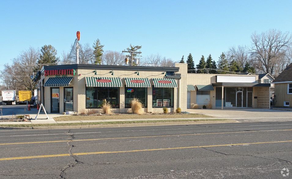 More Photos Of 440 Ogden Ave, Downers Grove Freestanding For Sale