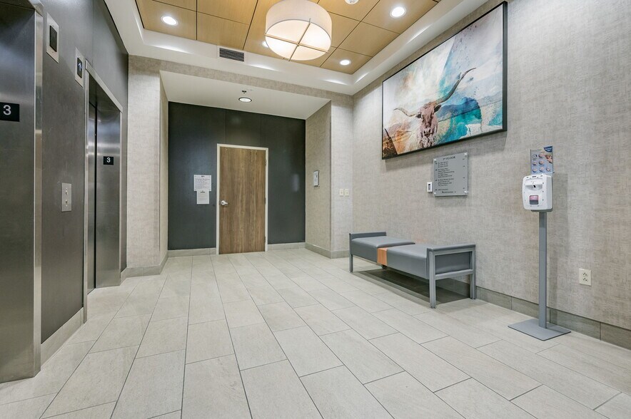 More Photos Of 1215 Coulter Dr, Amarillo Medical For Lease