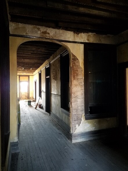 More Photos Of 1212 Broad St, Augusta Storefront Retail Residential For Sale