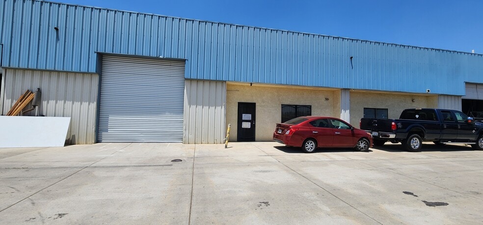 More Photos Of 1231 S Buena Vista St, San Jacinto Service For Lease