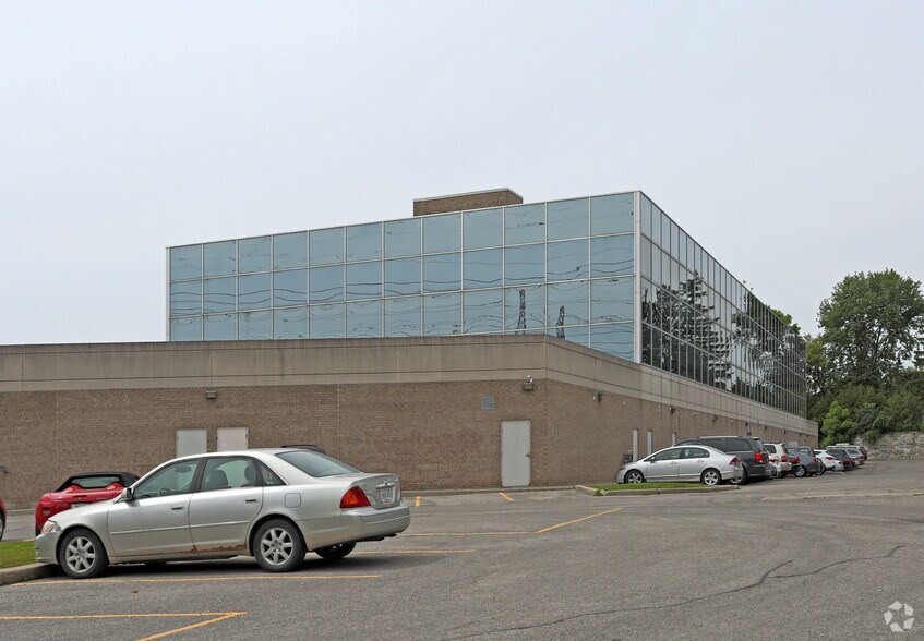 More Photos Of 1550 Kingston Rd, Pickering Office For Lease