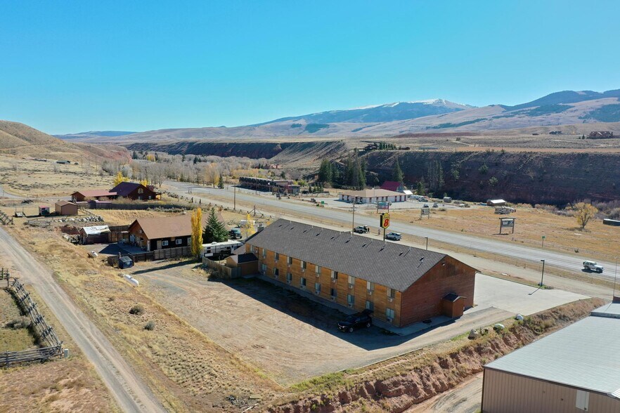 More Photos Of 1412 Warm Springs Dr, Dubois Hotel For Sale