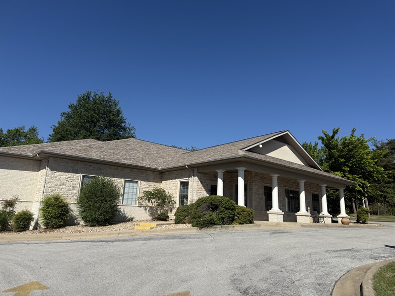 Primary Photo Of 520 N Pine St, Harrison Medical For Lease