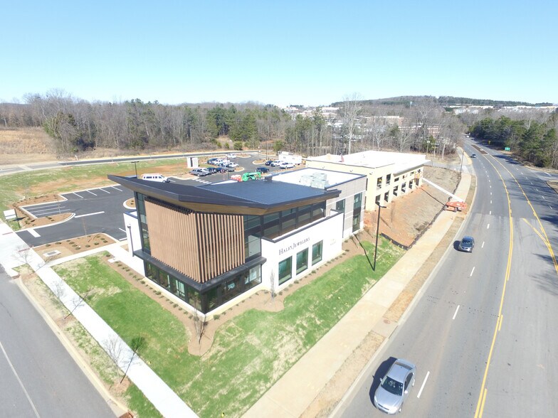 More Photos Of Hales Park At Verdae, Greenville Land For Lease