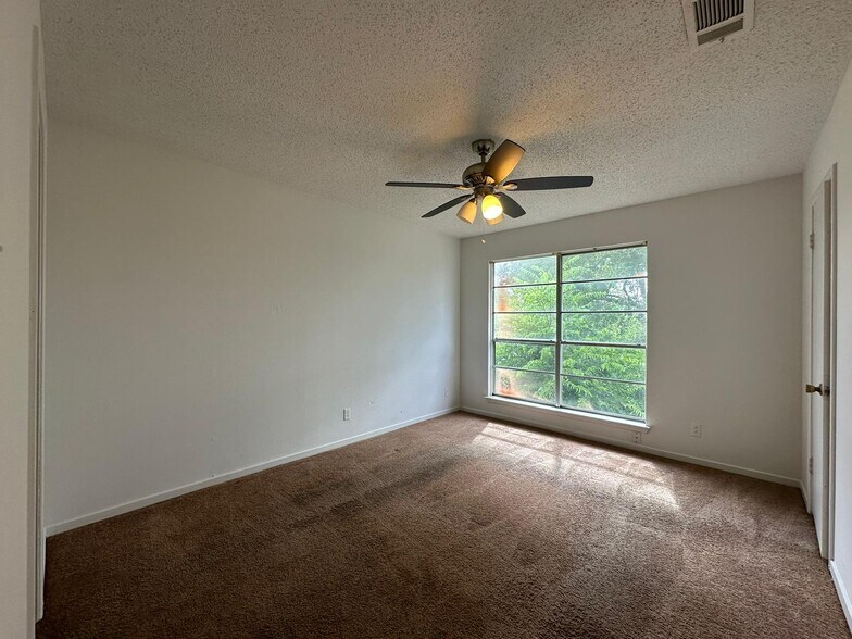 More Photos Of 1110 Covey Ln, Killeen Apartments For Sale