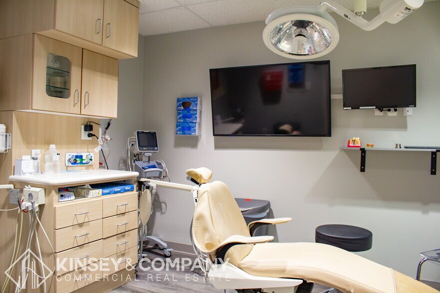 More Photos Of 7586 W Jewell Ave, Lakewood Medical For Sale