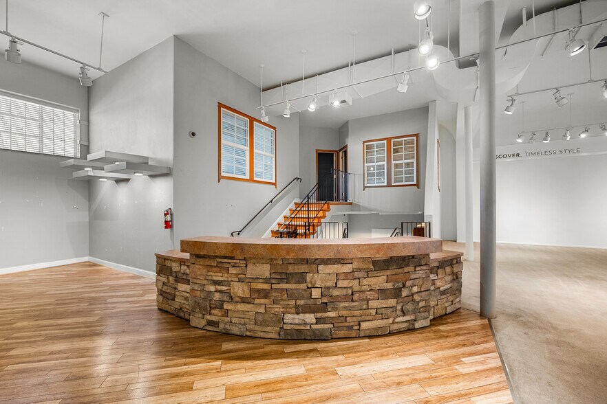 More Photos Of 161 Mill St, Grass Valley Freestanding For Sale