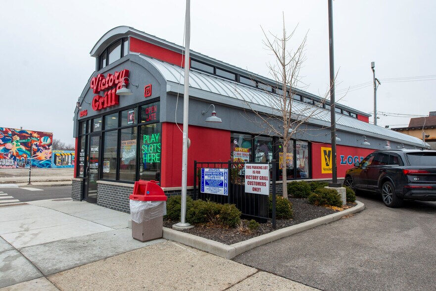 Primary Photo Of 2246 N Milwaukee Ave, Chicago Restaurant For Lease