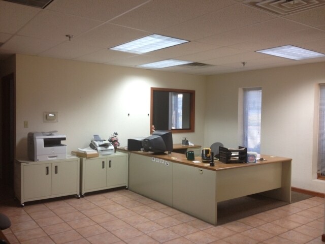 More Photos Of 5 Trautman Industrial Ct, Sainte Genevieve Warehouse For Sale