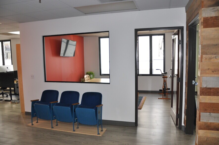 More Photos Of 36 W Colorado Blvd, Pasadena Storefront Retail Office For Lease