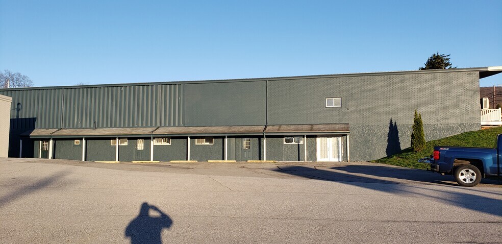 Primary Photo Of 311 E Pleasant Valley Blvd, Altoona Freestanding For Lease