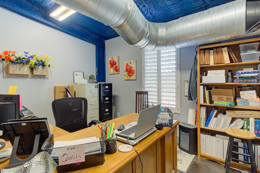 More Photos Of 9425 Schoenthal Rd, New Braunfels Warehouse For Sale