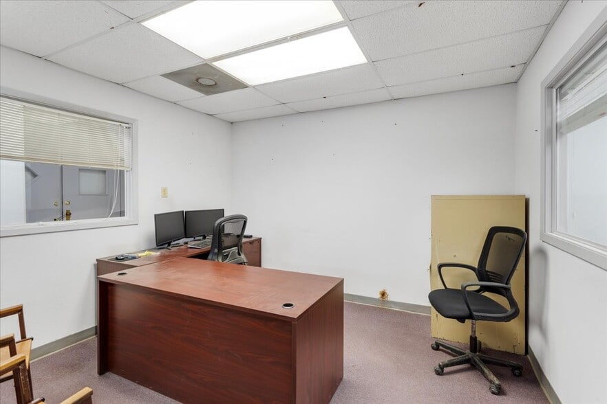 More Photos Of 1485 N Main St, Paris Land For Sale