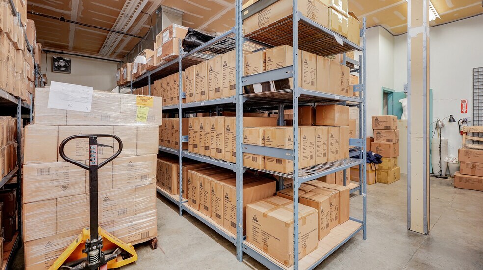 More Photos Of 2075 W Henry Ave, Sidney Service For Sale