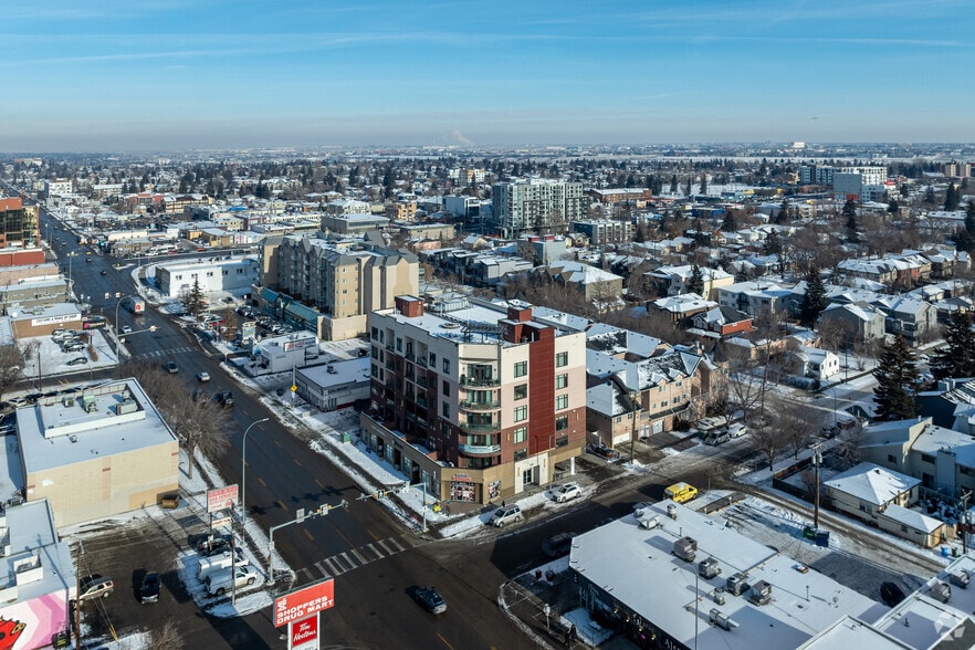 More Photos Of 1406 Centre St NE, Calgary Apartments For Sale