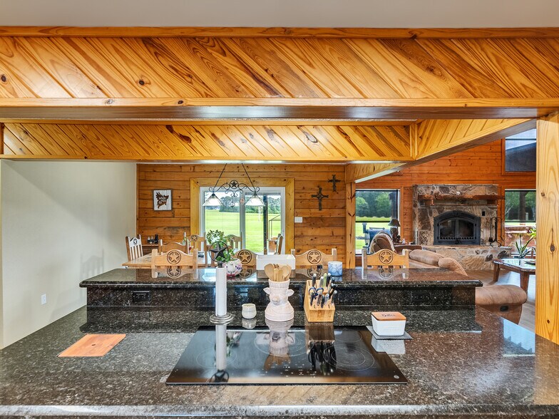More Photos Of 325 Forest Service 217 Rd, Shepherd Specialty For Sale
