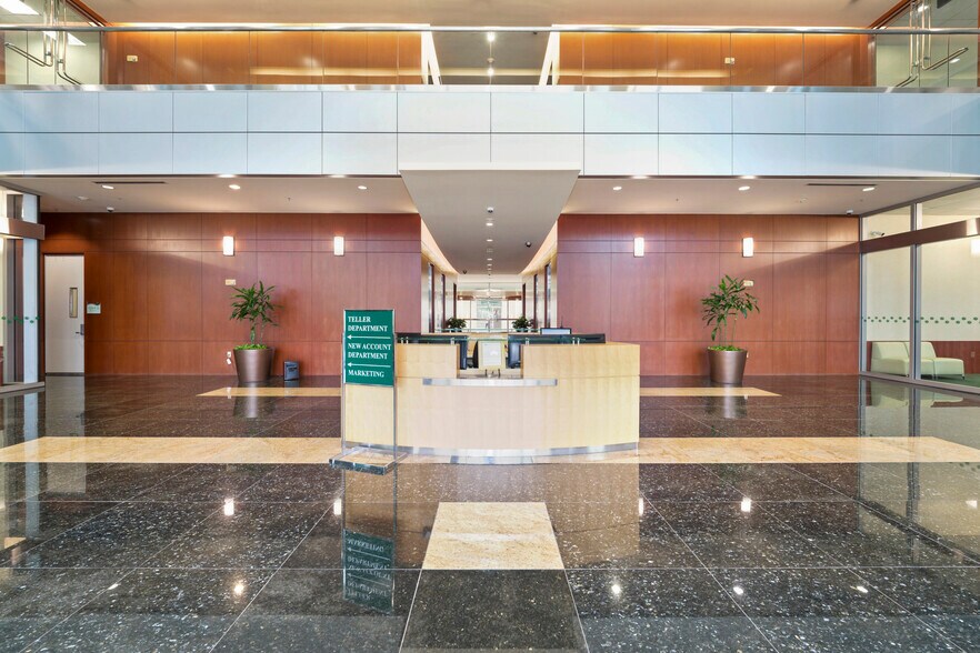 More Photos Of 9999 Bellaire Blvd, Houston Medical For Sale