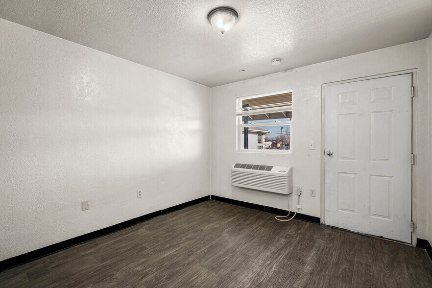 More Photos Of 49 Park St, Reno Apartments For Sale