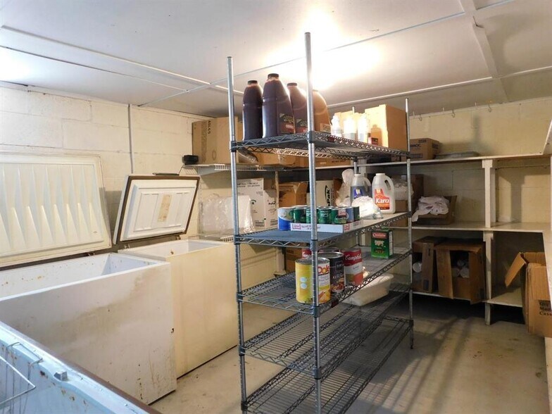 Primary Photo Of 200 S Fulton St, Princeton Restaurant For Sale