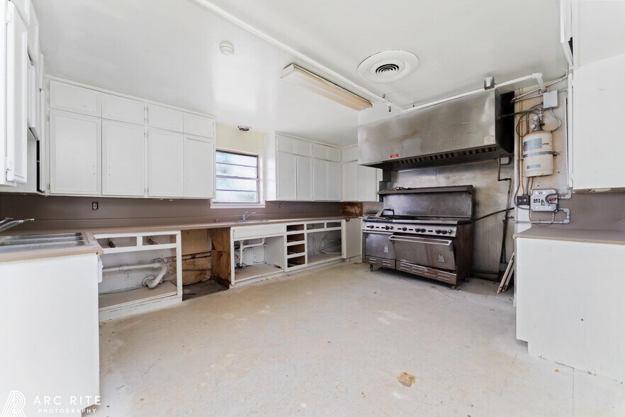 More Photos Of 1601 Vanda Ave, Lubbock Assisted Living For Sale