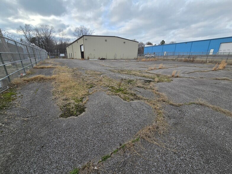 More Photos Of 4848 Getwell Rd, Memphis Warehouse For Sale