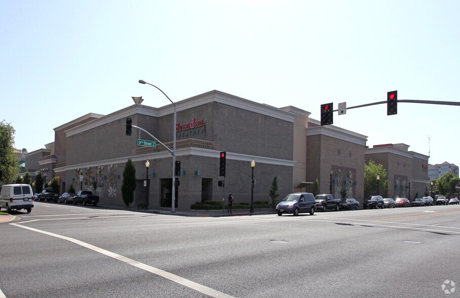 More Photos Of 1021 10th St, Modesto Movie Theatre For Lease