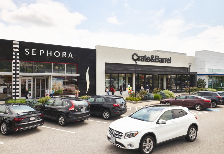 More Photos Of 100 Midway Rd, Cranston Unknown For Lease