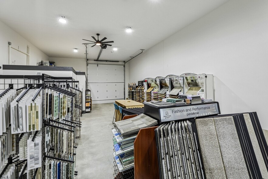 More Photos Of 407 Wengel dr, Reedsburg Light Manufacturing For Sale